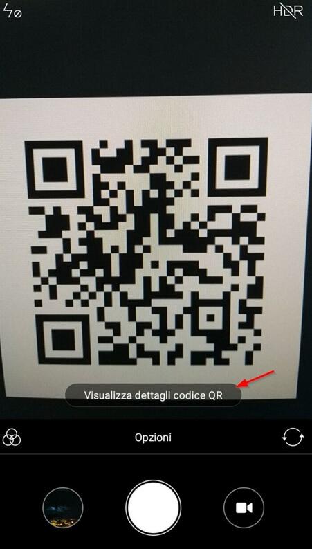 Effettuare scansione del codice QR Effettuare scansione del codice QR