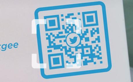 Effettuare scansione del codice QR Effettuare scansione del codice QR