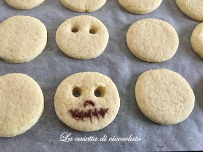 Biscotti mostruosi per Halloween Biscotti mostruosi per Halloween