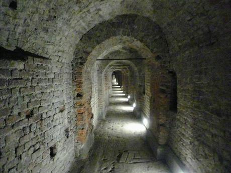 castello-sforzesco-ghirlanda-corsa castello-sforzesco-ghirlanda-corsa