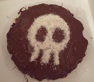 ...la torta per halloween dell'ultimo minuto! ...la torta per halloween dell'ultimo minuto!