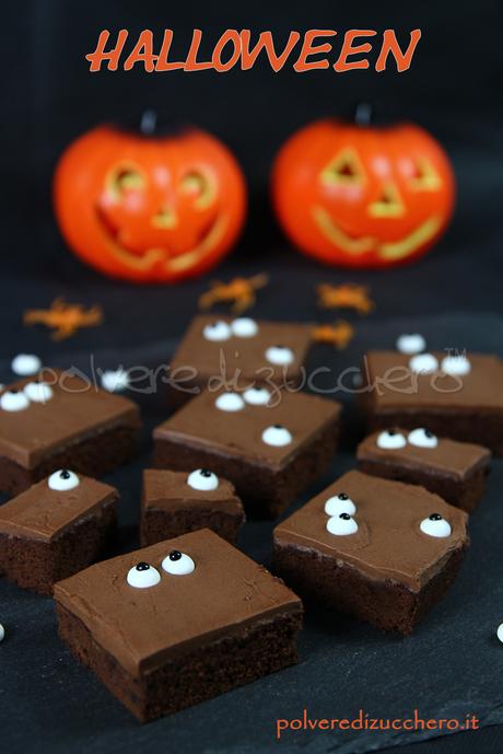 polveredizucchero.it halloween cake chocolate torta cioccolato a quadrotti spooky eyes cake design polvere di zucchero