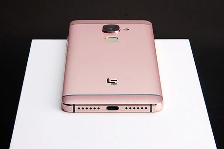 LeTV Leeco Le S3 X626 in promozione su Cafago a 95 euro LeTV Leeco Le S3 X626 in promozione su Cafago a 95 euro