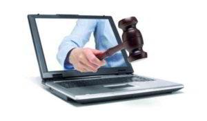 Gli atti di bullismo e cyberbullismo sono reato – denunciare per difendersi Gli atti di bullismo e cyberbullismo sono reato – denunciare per difendersi