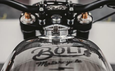 Bolt R100 Bolt R100