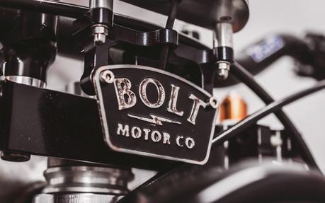 Bolt R100 Bolt R100