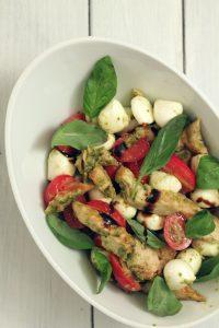 Caprese di pollo al pesto caprese-di-pollo-con-pesto