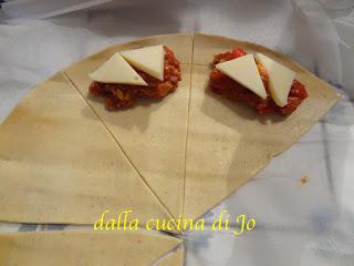 Croissant salati ragù e toma Croissant salati ragù e toma