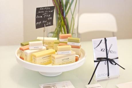 Profumi personalizzati – Frau Tonis e la fragranza di una storia d’amore Profumi personalizzati - Frau Tonis e la fragranza di una storia d'amore 1