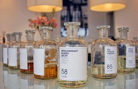 Profumi personalizzati – Frau Tonis e la fragranza di una storia d’amore Profumi personalizzati - Frau Tonis e la fragranza di una storia d'amore 7