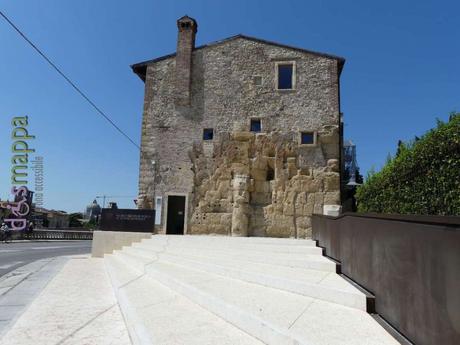 Nuova entrata accessibile a tutti al Museo archeologico del Teatro Romano Nuova entrata accessibile a tutti al Museo archeologico del Teatro Romano