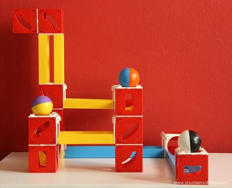 Cuboga. Un gioco di costruzioni che stimola la logica Cuboga. Un gioco di costruzioni che stimola la logica