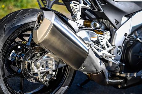 Aprilia Tuono V4 1100 RR 2017 Aprilia Tuono V4 1100 RR 2017