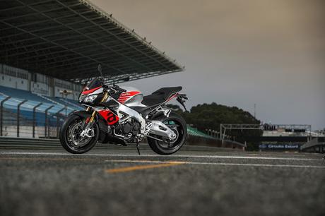 Aprilia Tuono V4 1100 RR 2017 Aprilia Tuono V4 1100 RR 2017
