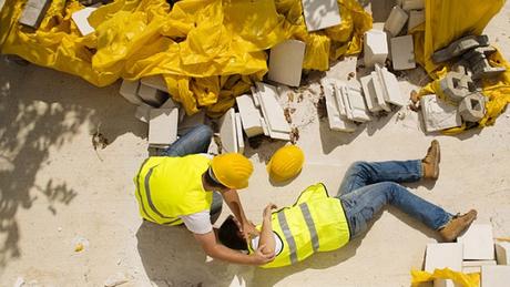 Infortuni sul lavoro – Un terzo sono per cadute dall’alto con gravi danni Infortuni sul lavoro – Un terzo sono per cadute dall’alto con gravi danni