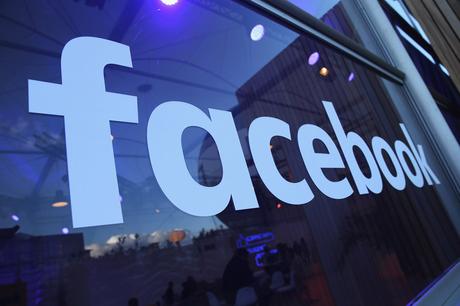 Facebook, continua la crescita degli utenti e dei ricavi nonostante la Russia Facebook, continua la crescita degli utenti e dei ricavi nonostante la Russia