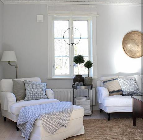 Nordic Style per una bellissima casa svedese L'immagine può contenere: salotto, tabella e spazio al chiuso