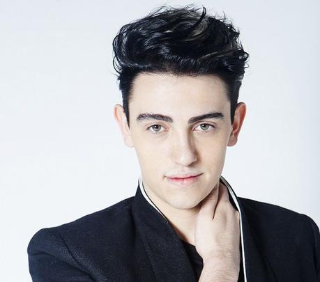 MUSICA: MICHELE BRAVI, la prima tournèe “Anime di Carta Tour – Nuove Pagine”, ad oggi ha raggiunto i 12.000 biglietti venduti Risultati immagini per michele bravi foto
