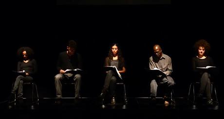 Fine settimana a Lisbona (3-5 novembre) L'immagine può contenere: 2 persone, persone sedute, notte e spazio al chiuso