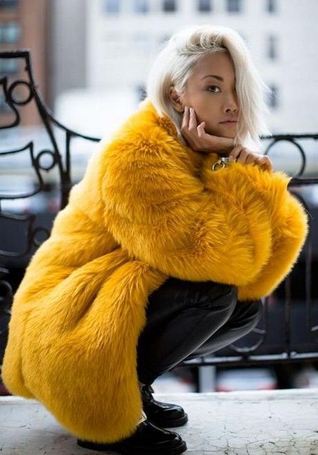 Moda autunno inverno 2017: arriva la tendenza technicolor Moda autunno inverno 2017: arriva la tendenza technicolor