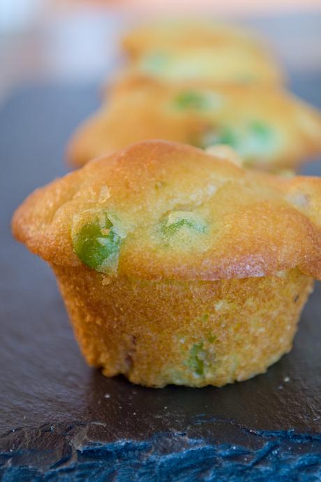 Muffin salati con piselli e prosciutto Muffin salati con piselli e prosciutto