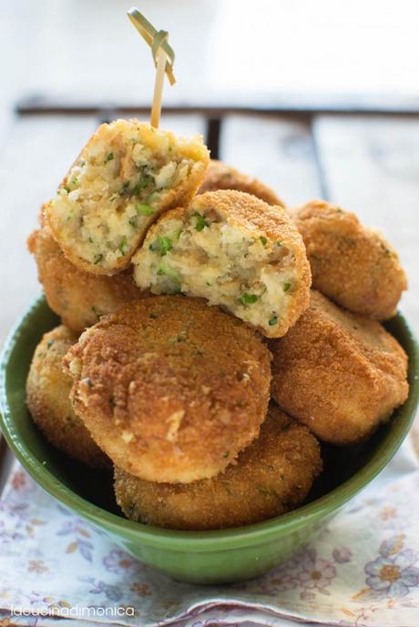 POLPETTE DI PANE RAFFERMO POLPETTE DI PANE RAFFERMO