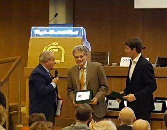Vince Antonio Cerasa con “Expert Brain” Vince Antonio Cerasa con “Expert Brain”