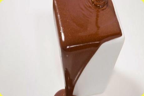 Speciale Dolci al Cioccolato Natalizi, 10 ricette veloci e semplici per un dessert raffinato. Salsa al cioccolato e panna