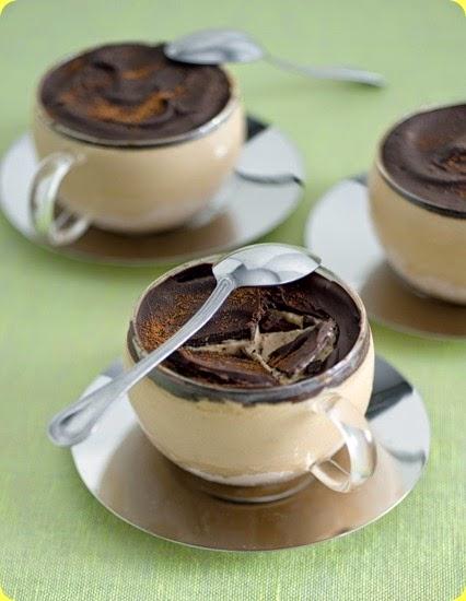 Speciale Dolci al Cioccolato Natalizi, 10 ricette veloci e semplici per un dessert raffinato. Semifreddo al caffè