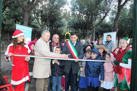 Foto. Ercolano, inaugurato nuovo parco giochi per i più piccoli e bimbi disabili Parco giochi