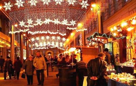 Natale nel Centro Storico: concerto, tombolata e biciclettata con premi I mercatini di natale di Salerno