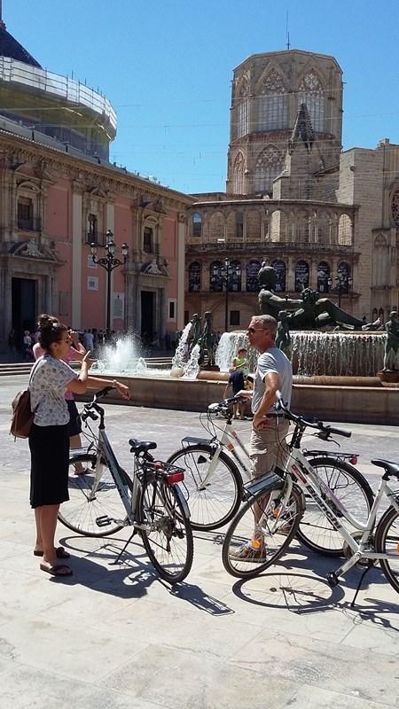 Mini guida su Valencia: cosa fare e vedere + tour in bicicletta Mini guida su Valencia: cosa fare e vedere + tour in bicicletta