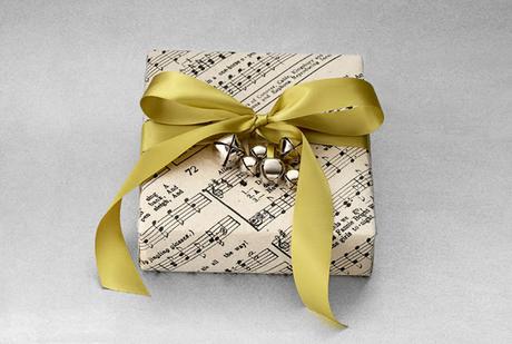 come incartare i regali di natale idee per incartare i regali di natale idee originali per incartare i regali christmas wrapping how to wrap christmas gifts mariafelicia magno fashion blogger color block by felym