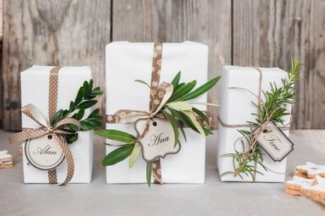 pacchi natalizi originali idee per incartare i regali di natale idee originali per incartare i regali christmas wrapping how to wrap christmas gifts mariafelicia magno fashion blogger color block by felym