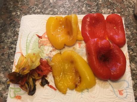 CROSTINI PEPERONI E ACCIUGHE CROSTINI PEPERONI E ACCIUGHE