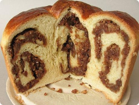 Speciale Dolci al Forno Natalizi, 10 ricette veloci e semplici per un dessert raffinato. Gubana