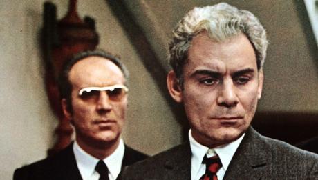 Jean-Louis Trintignant, Jean Seberg, Michel Piccoli e Gian Maria Volontè: un cast straordinario per L’attentato di Yves Boisset, un film rilevante, ingiustamente caduto nell’oblio Jean-Louis Trintignant, Jean Seberg, Michel Piccoli e Gian Maria Volontè: un cast straordinario per L’attentato di Yves Boisset, un film rilevante, ingiustamente caduto nell’oblio