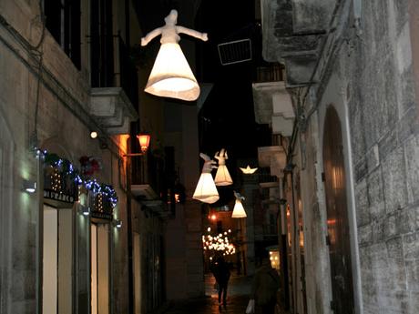 Ruvo di Puglia www.travelnelmondo.blogspot.it Luci d'Artista, via Cattedrale, Ruvo di Puglia, centro storico, borgo antico,