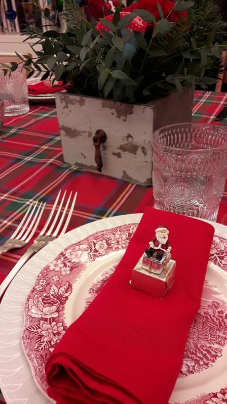Le mie tavole delle feste - My Christmas’ s Holidays tablesettings L'immagine può contenere: spazio al chiuso