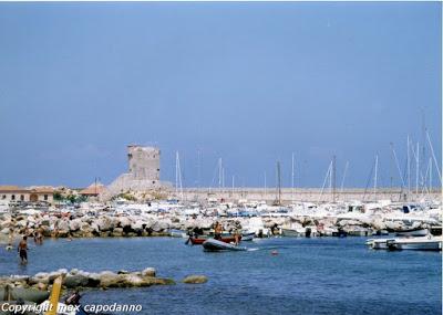 MALTEMPO: fulmine sulla Torre appianea MALTEMPO: fulmine sulla Torre appianea