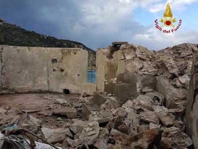 MALTEMPO: fulmine sulla Torre appianea MALTEMPO: fulmine sulla Torre appianea