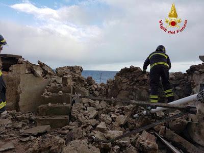 MALTEMPO: fulmine sulla Torre appianea MALTEMPO: fulmine sulla Torre appianea