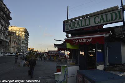 Le passeggiate di Brigida: Napoli - le rampe di Pizzofalcone Le passeggiate di Brigida: Napoli - le rampe di Pizzofalcone