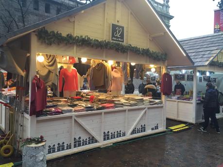 Torino, pur grillina, ha un mercatino di Natale impeccabile mentre Piazza Navona fa schifo. Ecco perché Torino, pur grillina, ha un mercatino di Natale impeccabile mentre Piazza Navona fa schifo. Ecco perché