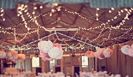ALLESTIMENTI DI CARTA: UNA SOLUZIONE ALTERNATIVA PER EVENTI E MATRIMONI ALLESTIMENTI DI CARTA: UNA SOLUZIONE ALTERNATIVA PER EVENTI E MATRIMONI