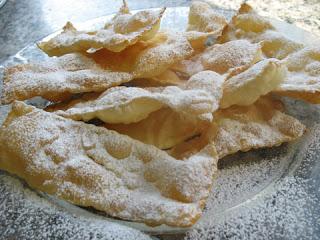 Crostoli di carnevale Crostoli di carnevale