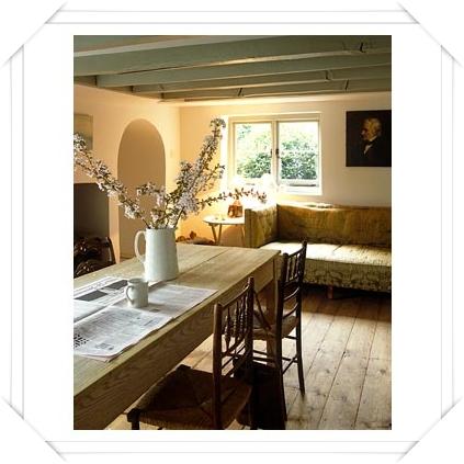 Appuntamento al cottage: a old home in East Sussex...