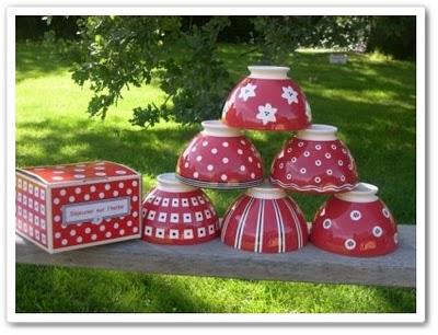 Cups, cutlery and polka dots...