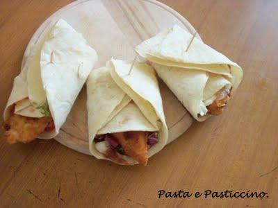 Piadina Snack con Pollo Croccante