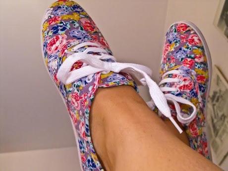 New flowers boat shoes: are so summer!